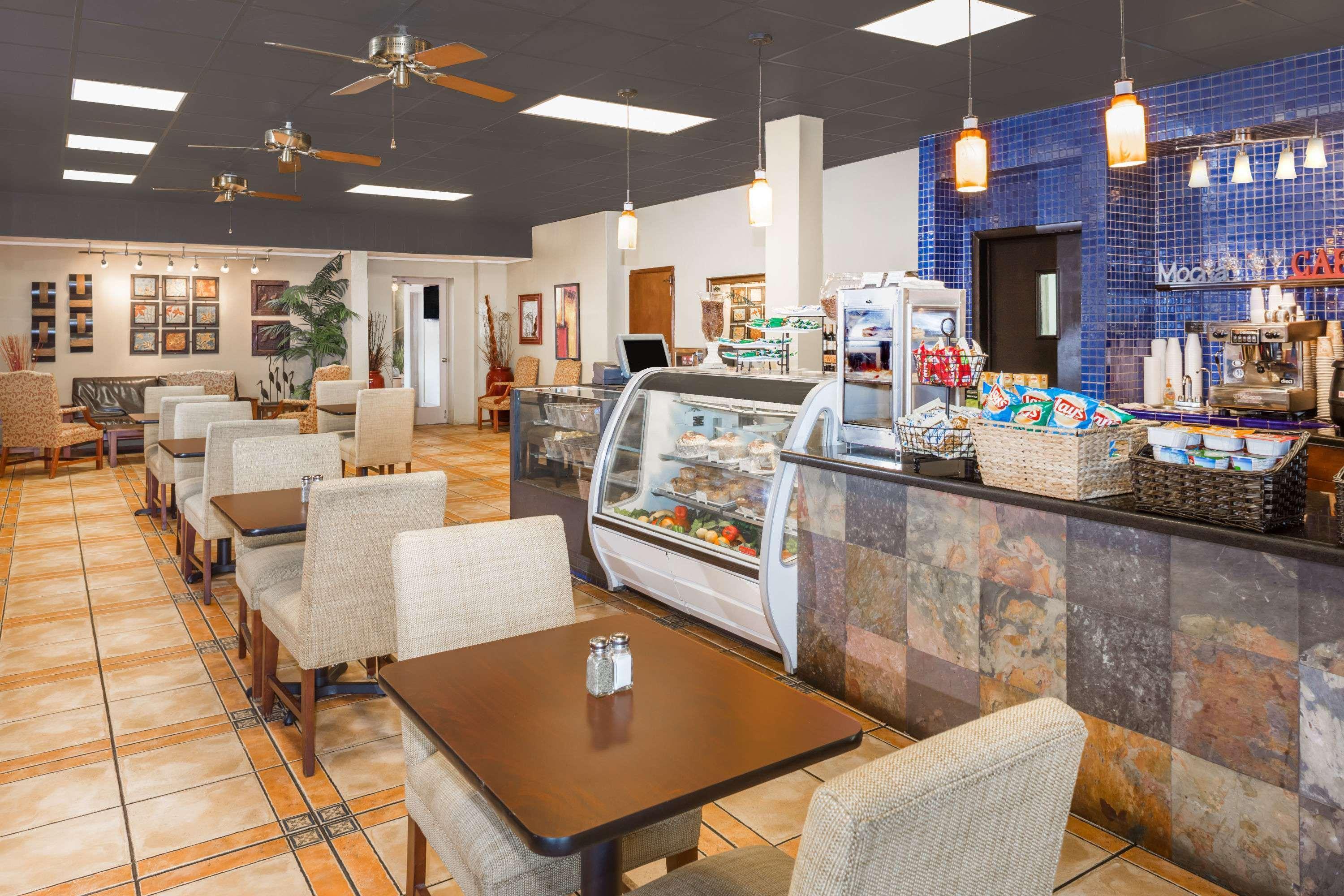 Days Inn By Wyndham Miami Airport North Miami Springs Екстериор снимка