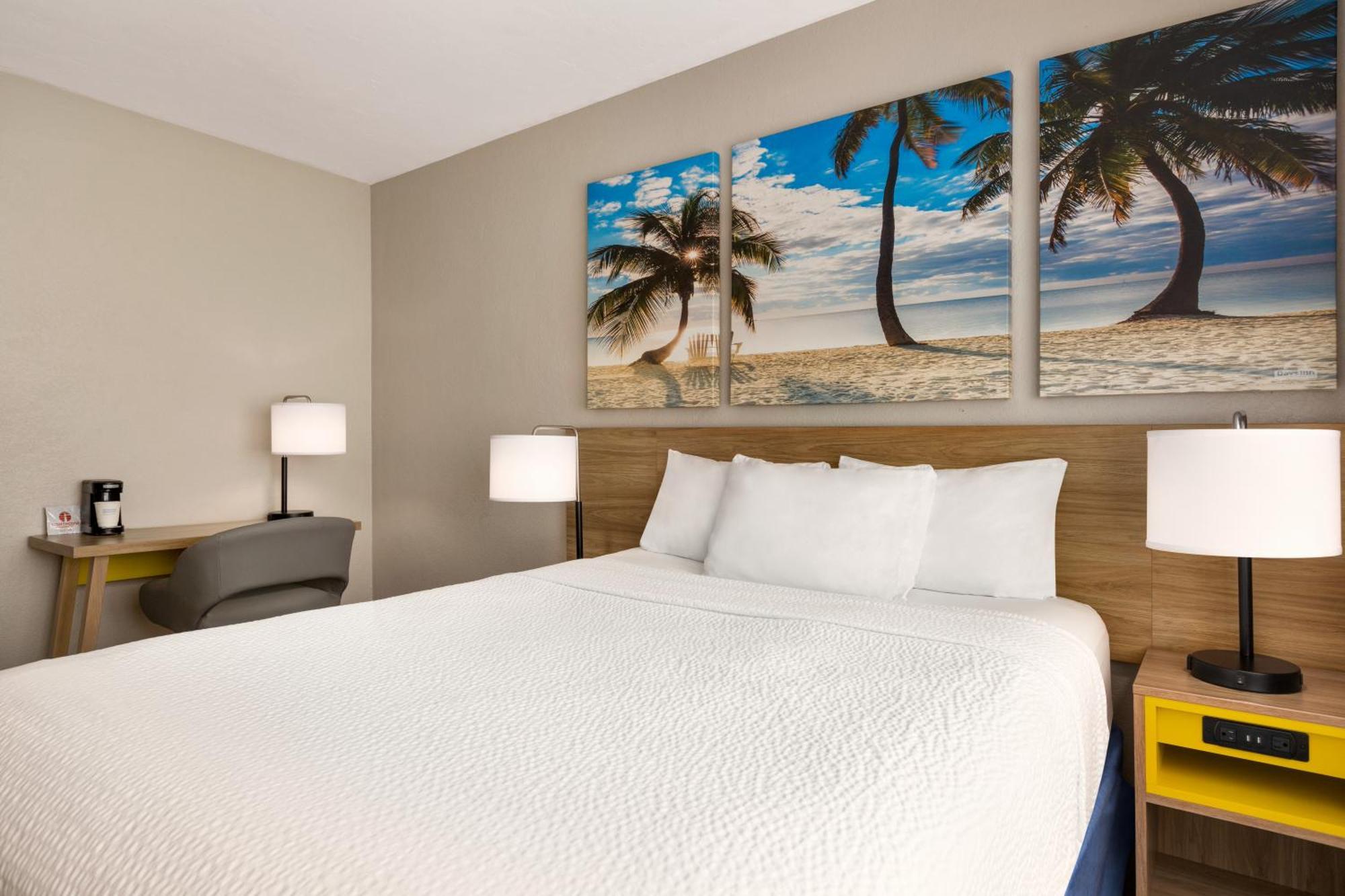 Days Inn By Wyndham Miami Airport North Miami Springs Екстериор снимка