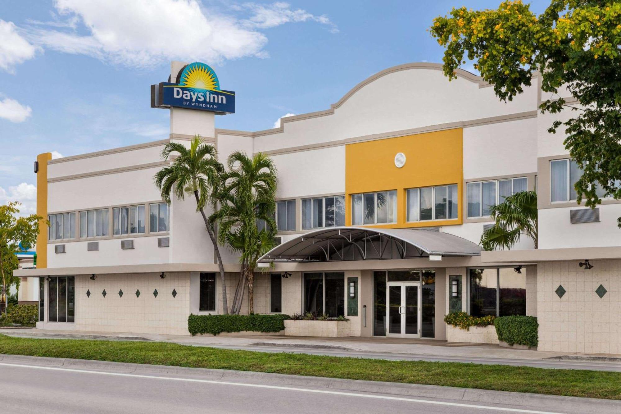 Days Inn By Wyndham Miami Airport North Miami Springs Екстериор снимка