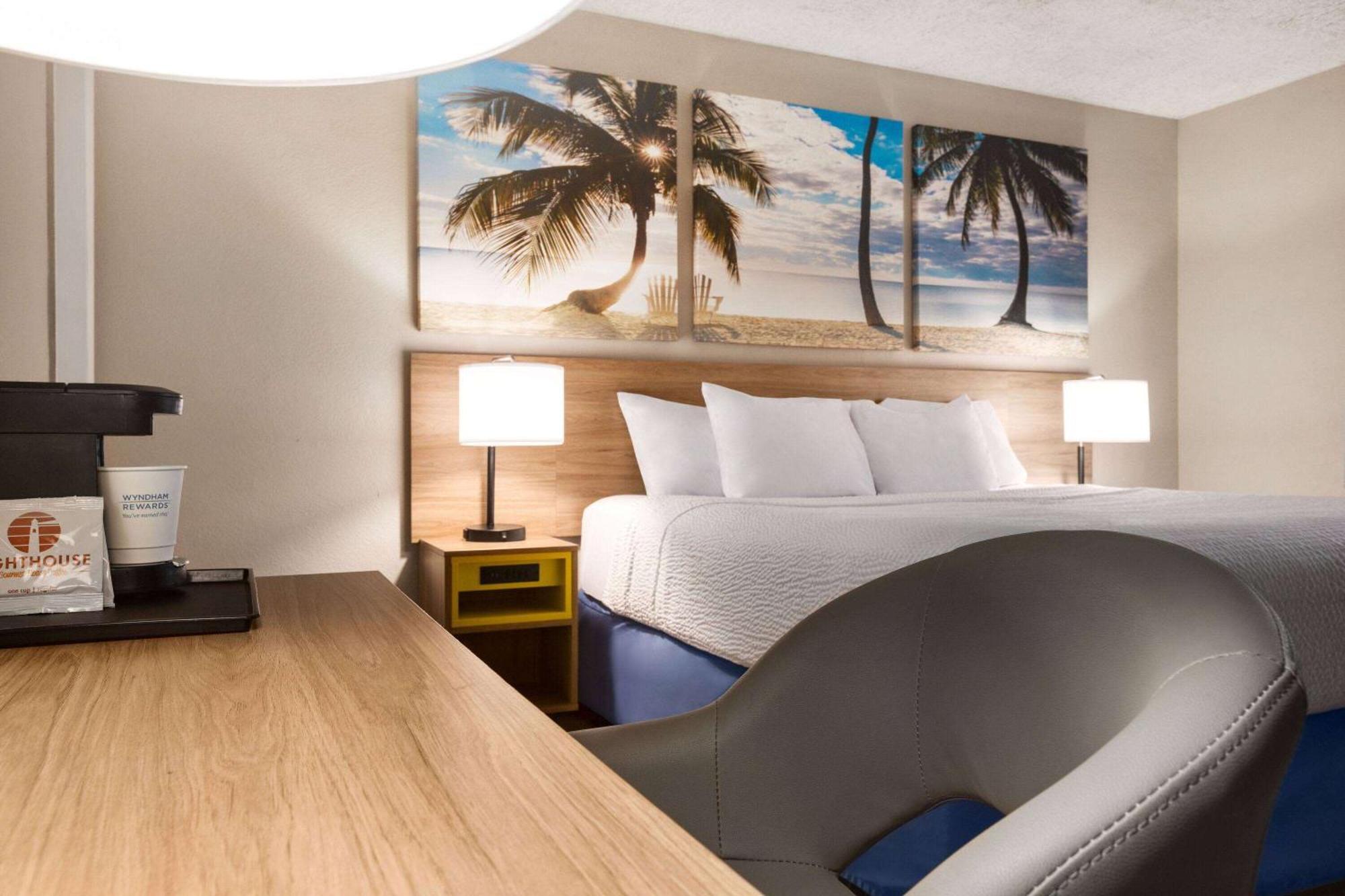 Days Inn By Wyndham Miami Airport North Miami Springs Екстериор снимка